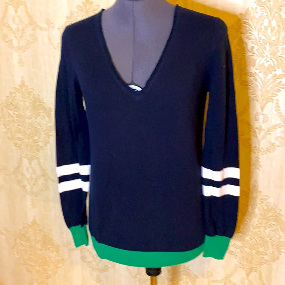 ⚓️J.Crew Preppy Navy Cotton V-neck top
